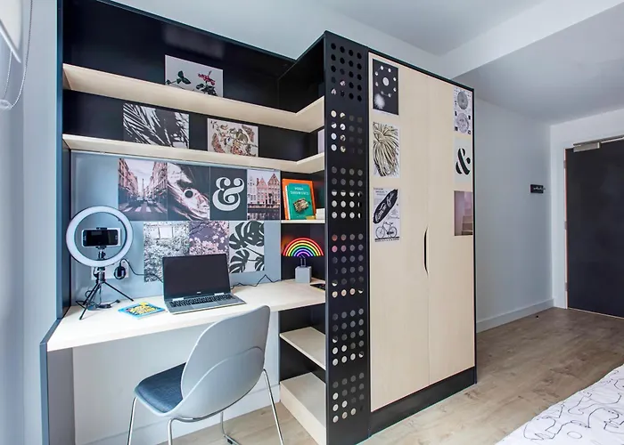 Yugo Dominick Place דירה *