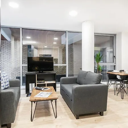 Yugo Dominick Place *