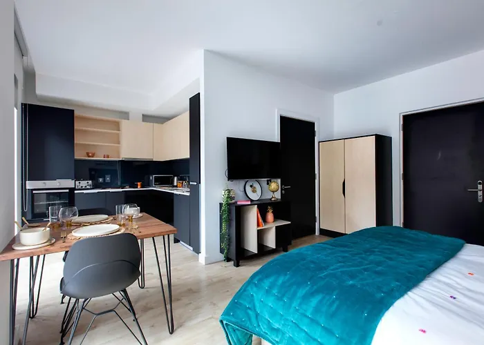 Yugo Dominick Place * ダブリン